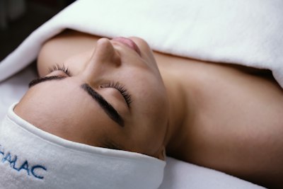 Anti Tan Facial