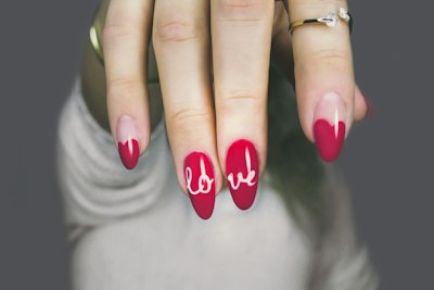 Manicure Deluxe hands