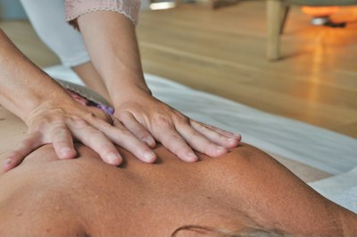 Shoulder massage