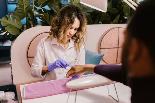 Manicure