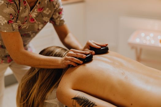 Neck+Shoulder massage